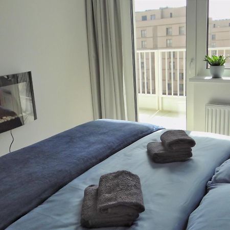 Top Urban Apartment - Free Parking, Green Energy, Modern Style ブラチスラヴァ エクステリア 写真